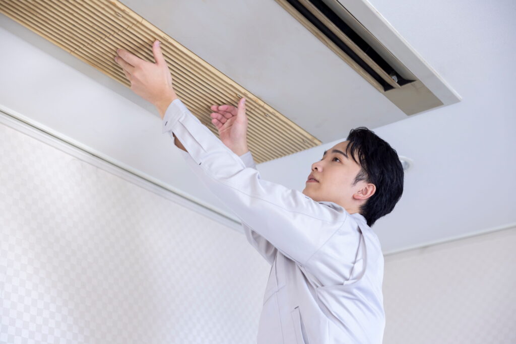 業務用エアコン清掃を業者に依頼する