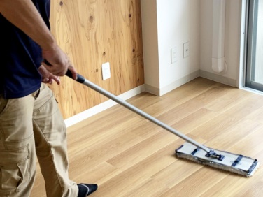 フロアの清掃