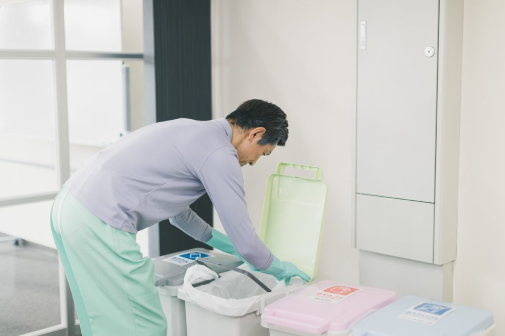 日常清掃と定期清掃の使い分け