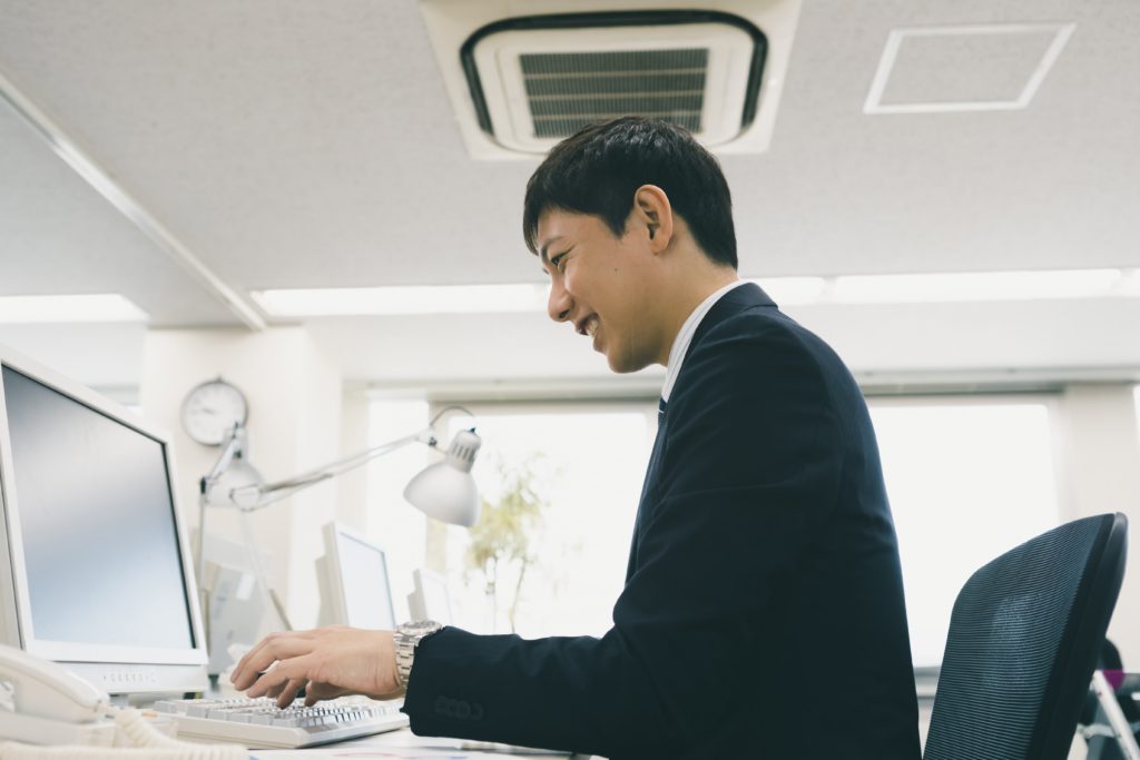 エアコンの臭いを放置する