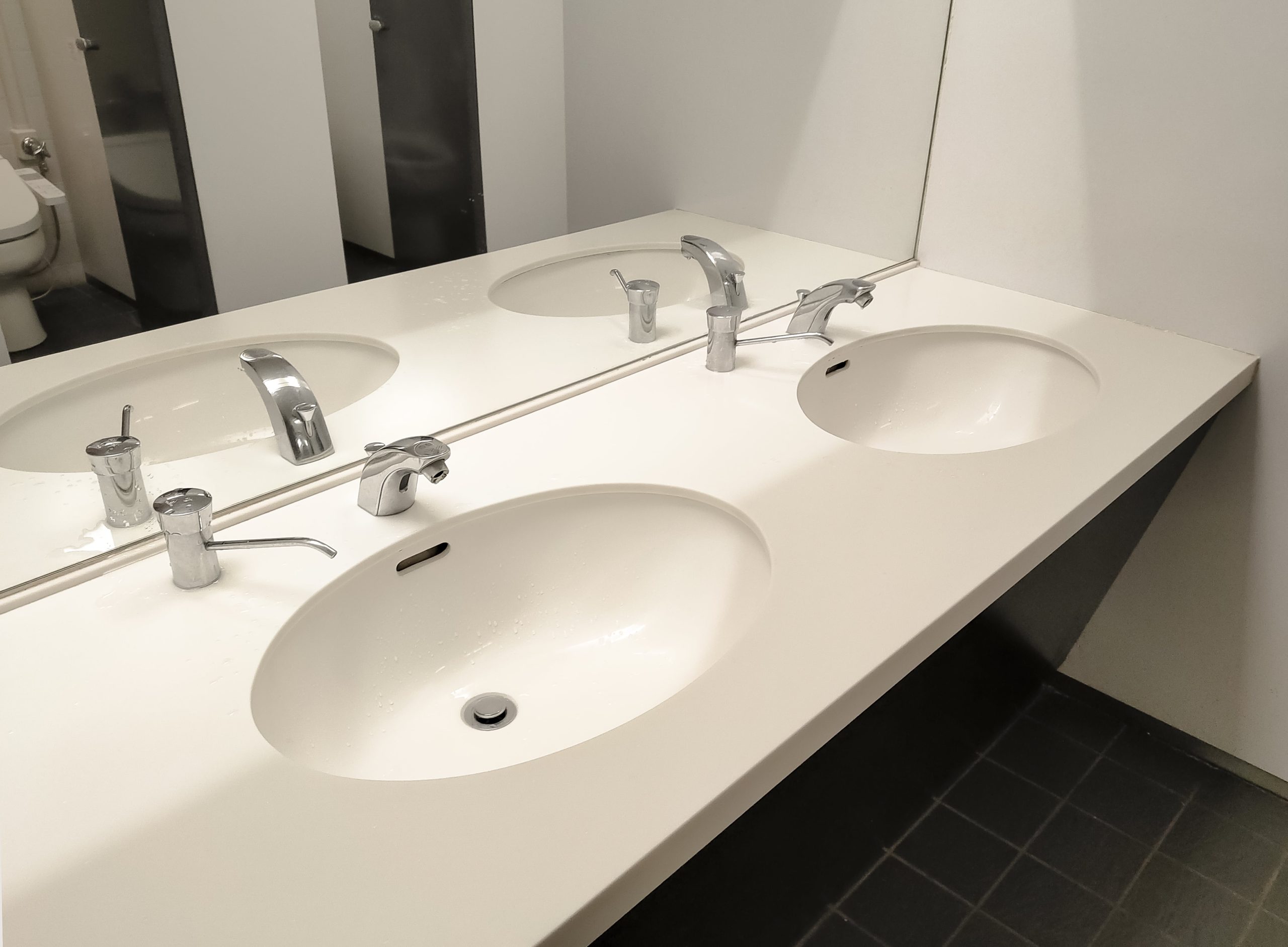 洗面台のしつこい汚れの清掃