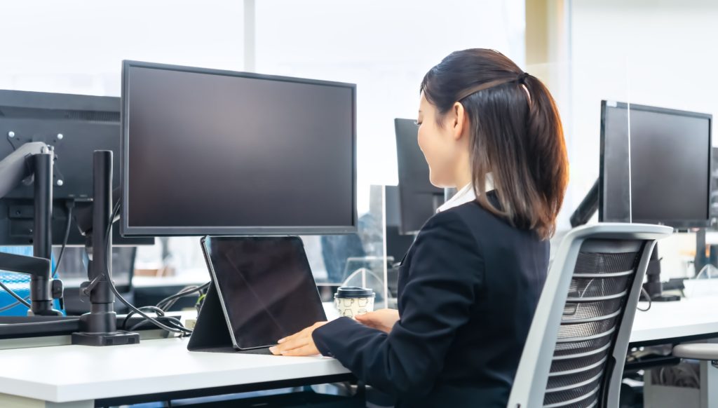 オフィス清掃を清掃業者に依頼