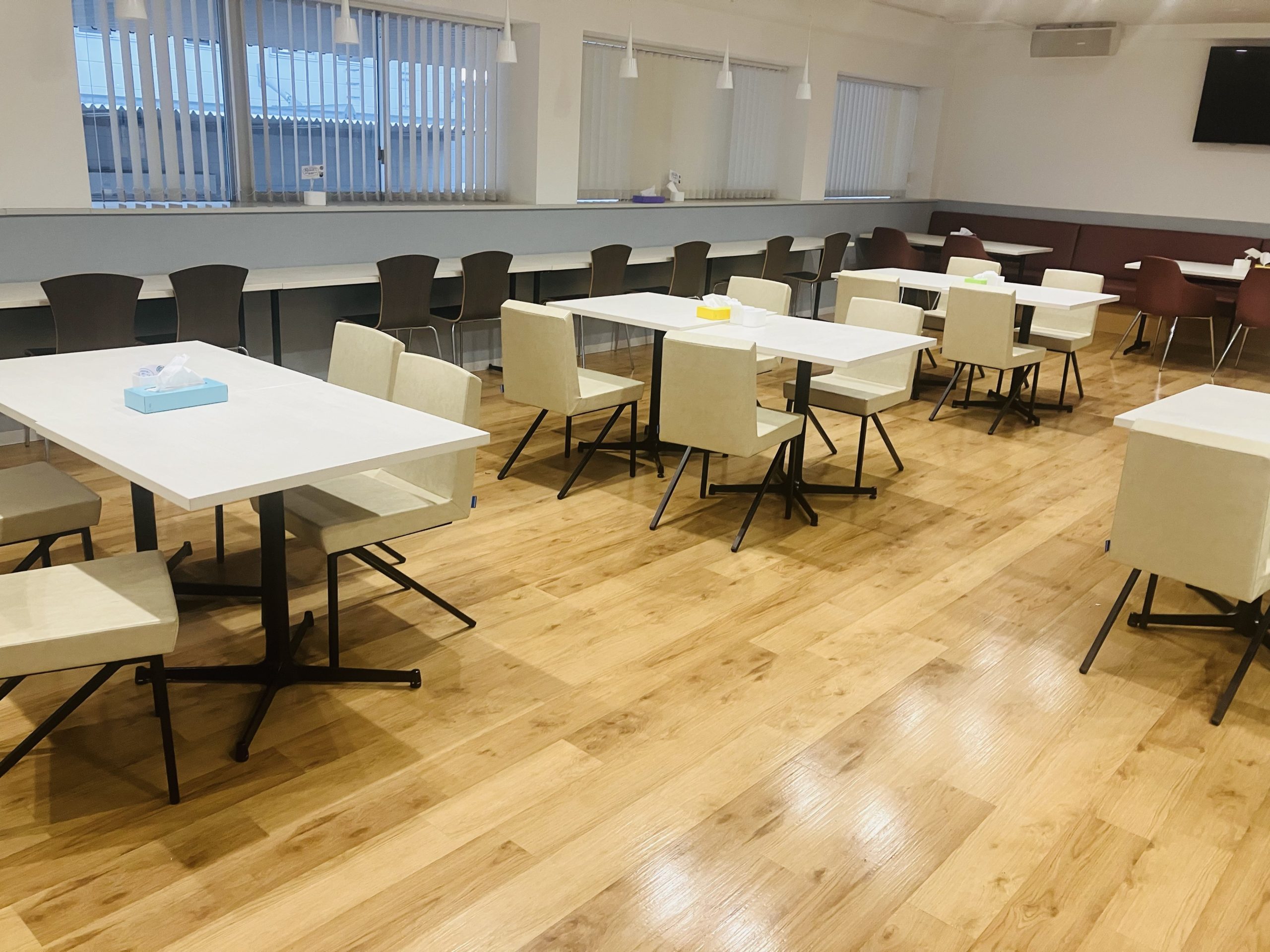 あゆみのロジフォレスト　食堂