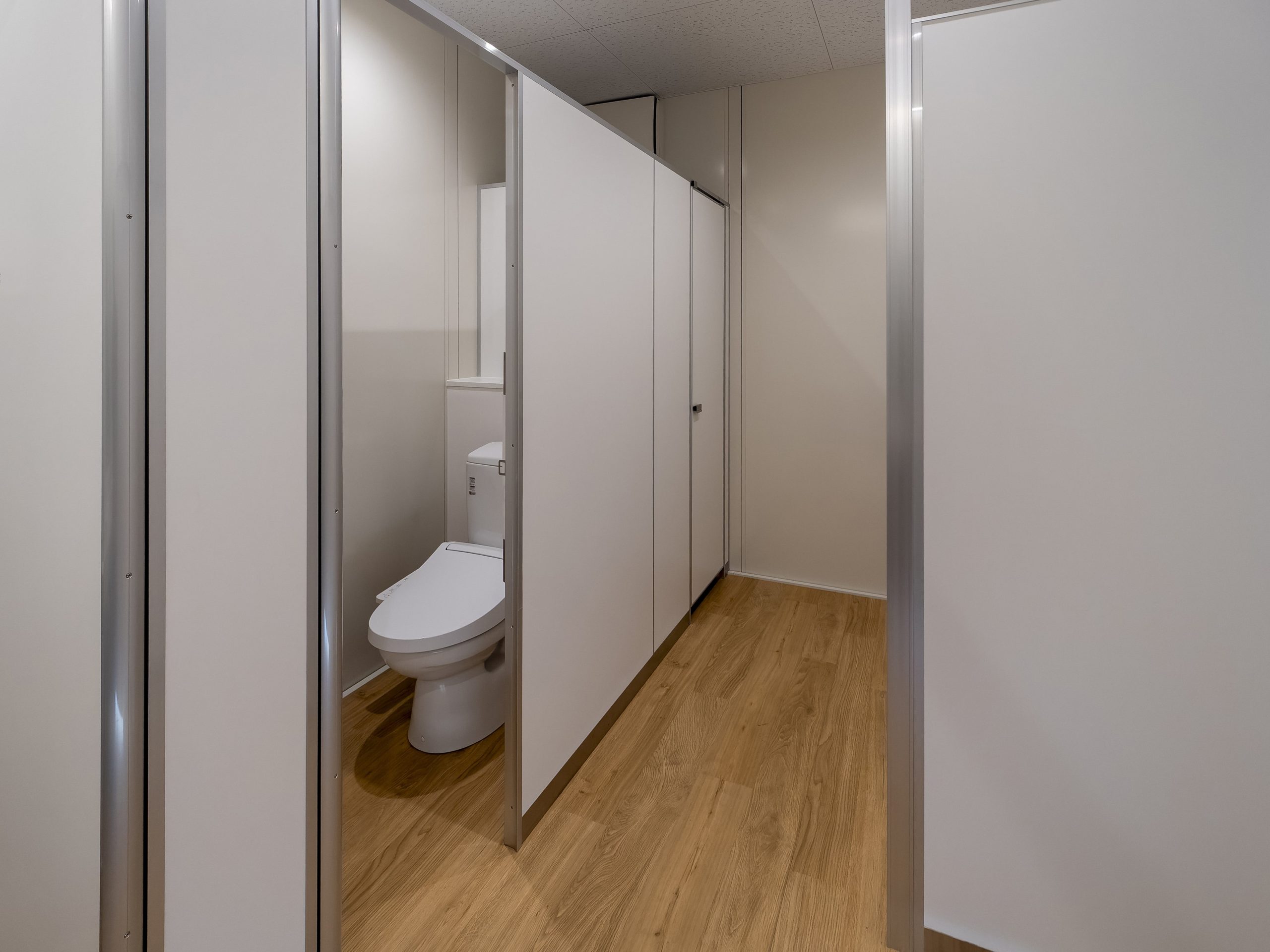 オフィスのトイレ清掃が重要