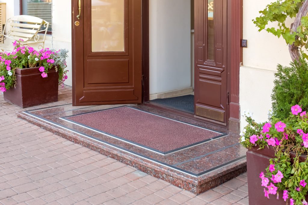 抗菌マットをレンタルするメリット