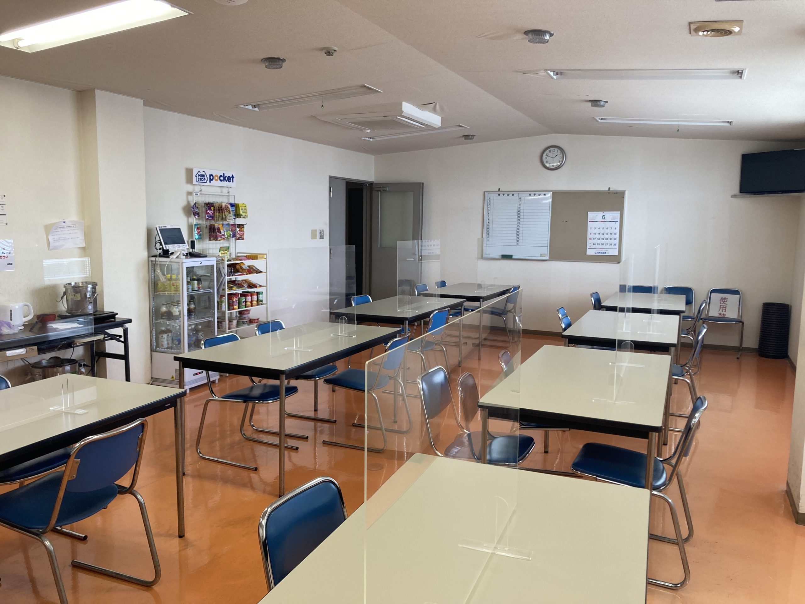 オカダアイヨン㈱　食堂