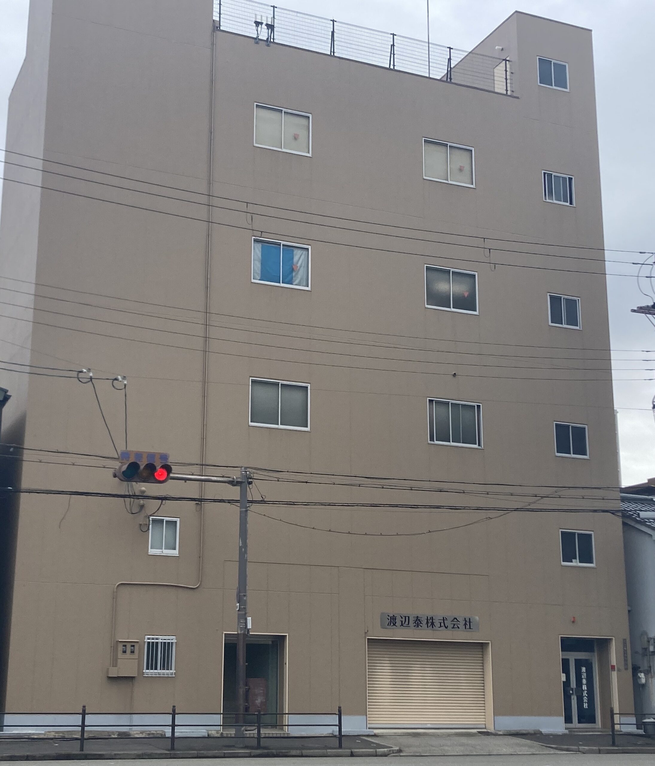 自社ビル　清掃