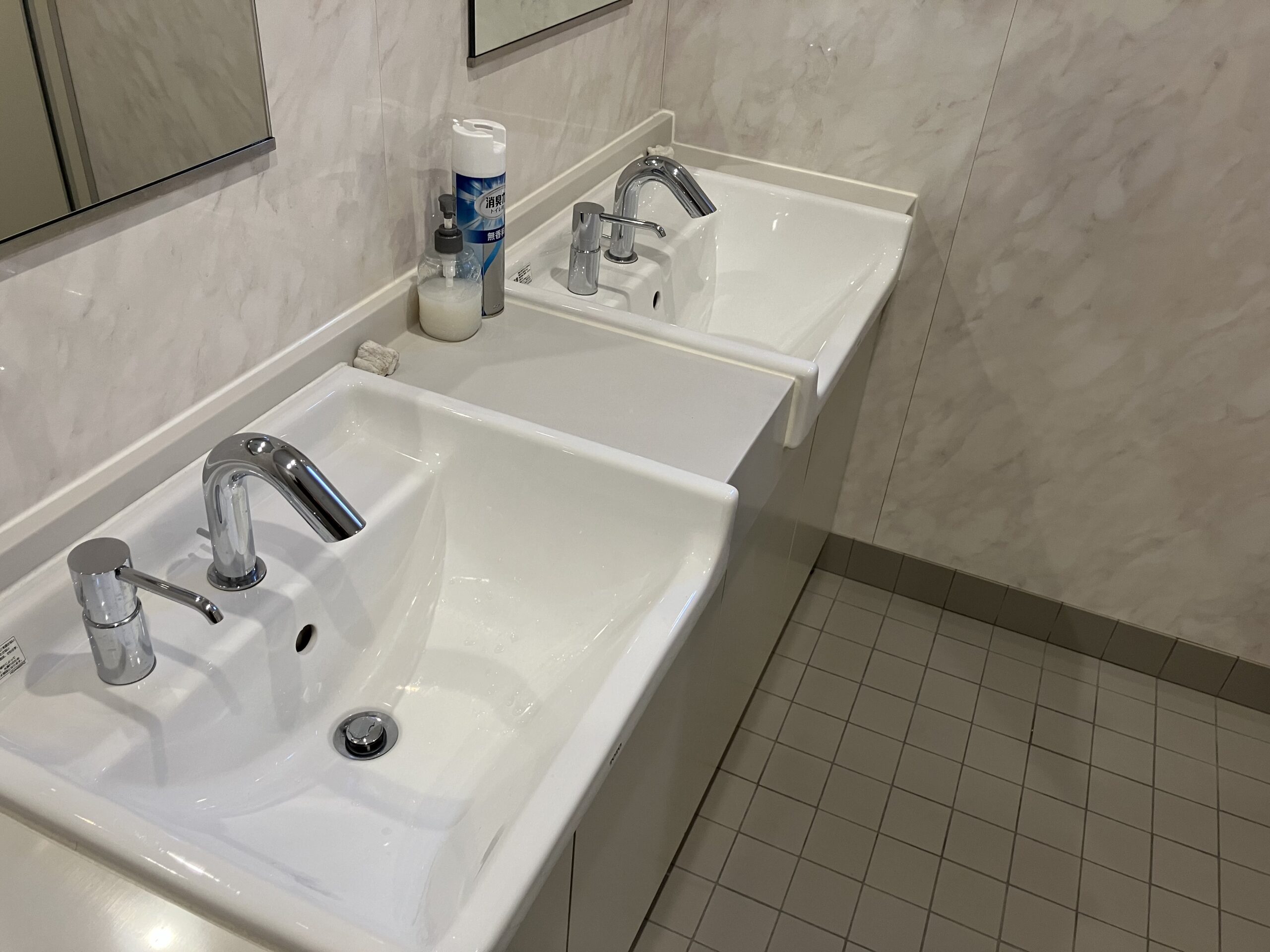 株式会社サラトメーリングセンター　手洗い場