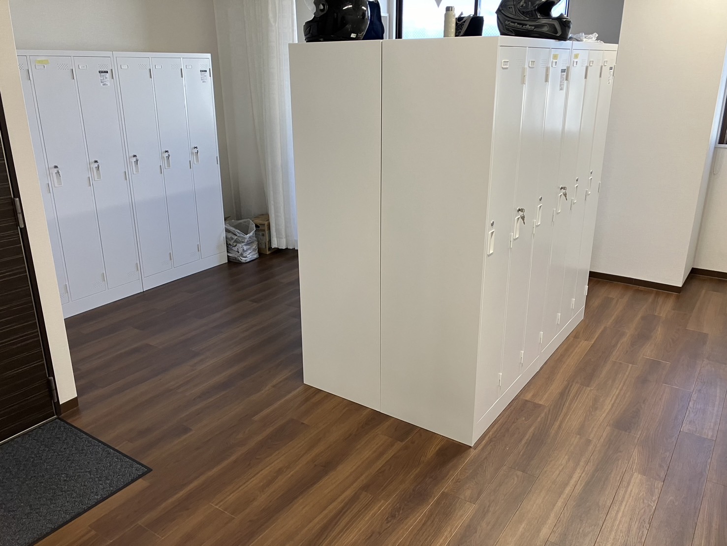 株式会社ニッカテクノ久御山工場　ロッカー室