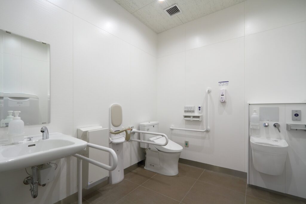 病院のトイレを清潔に保つこと