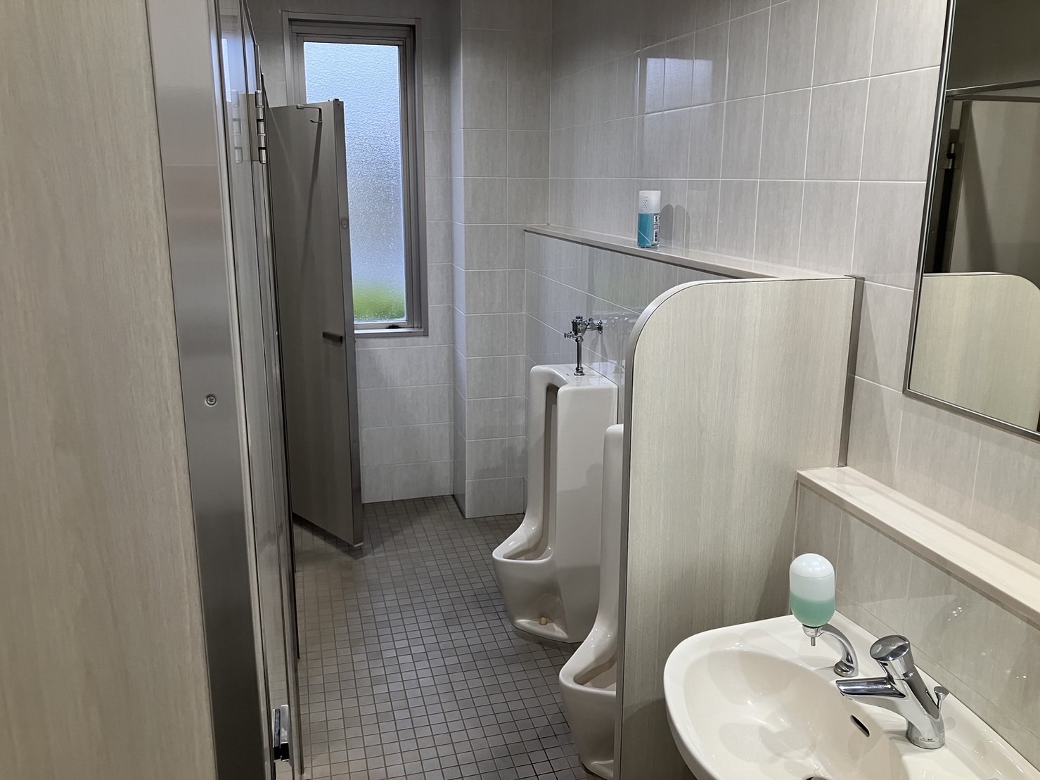 株式会社伸和製作所　トイレ