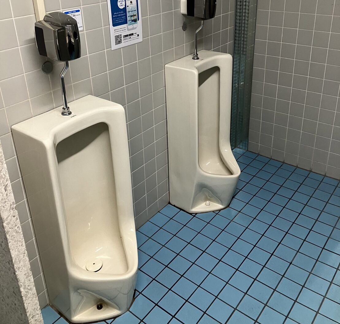 枚方スイミングスクール　トイレ