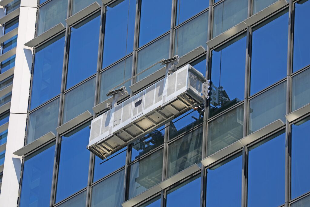 ビル窓清掃とは